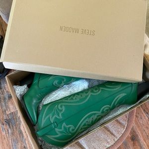 Steve Madden Lasso Green Leather Cowboy Boots